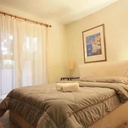 2 Bdr Park View - 130m2 & Private Patio