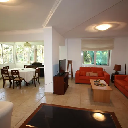 2 Bdr Park View - 130m2 & Private Patio アパート *